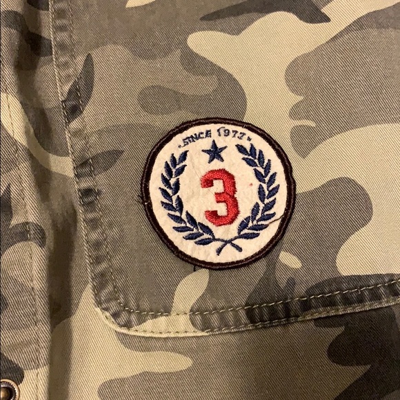 Zara camo vintage button up - Picture 4 of 5